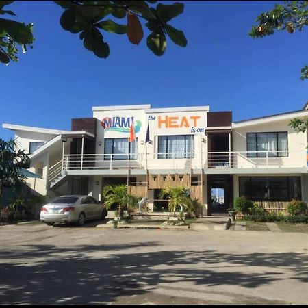 Miami Heat Beach Resort Моронґ Екстер'єр фото
